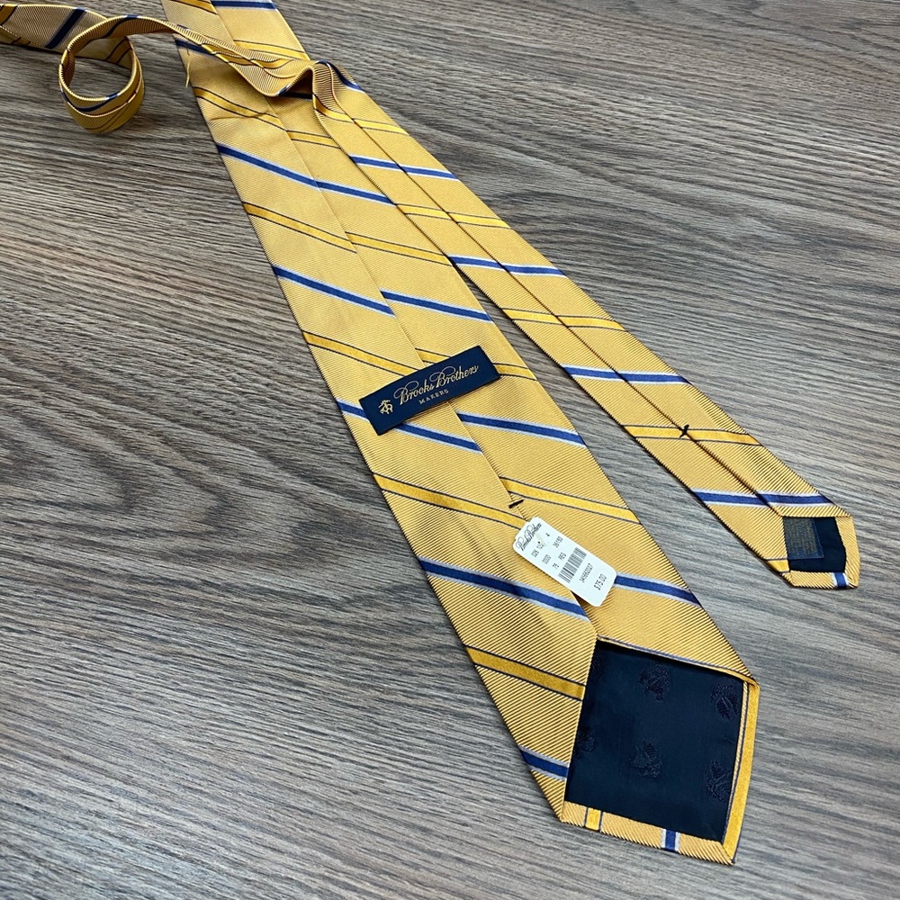 Brooks Brothers NWT Gold w/ Blue Stripe Tie - Picture 1 of 5